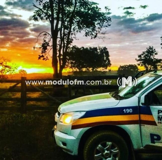 Ladrões invadem fazenda roubam diversos bens e uma caminhonete