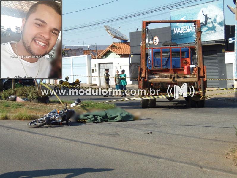 Veja o vídeo: Motociclista morre após colisão com caminhão