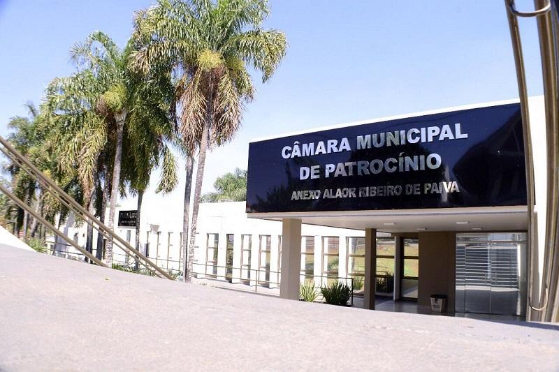 Vereadores votam e encaminham projetos durante 35ª Reunião Ordinária