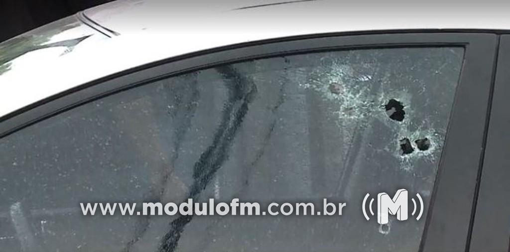 Homem de 50 anos é baleado durante tentativa de...