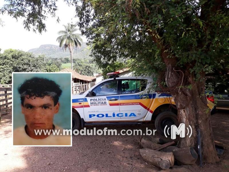 Homem morre após colidir motocicleta contra uma corda em fazenda