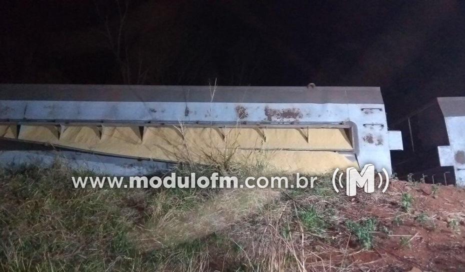 Nove pessoas são presas por furtar 100 sacos de soja vazados de vagão de trem