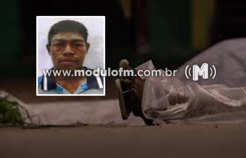 Homem é assassinado com facada no pescoço