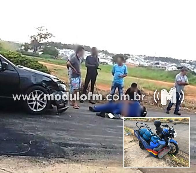 Motorista avança parada obrigatória e bate em motociclista no bairro Serra Negra