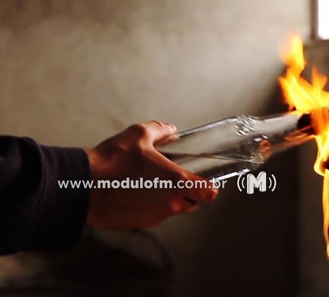 Coquetel Molotov é arremessado contra residência na intenção de matar ex-presidiário