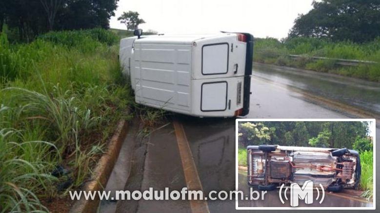 Motorista tem braço dilacerado em acidente