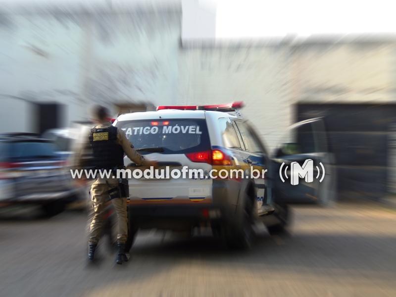 Mulher é presa com celulares e droga que seriam levados para penitenciária de Patrocínio