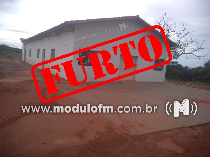 Não perdoam: ladrões ‘fazem o limpa’ e furtam igreja