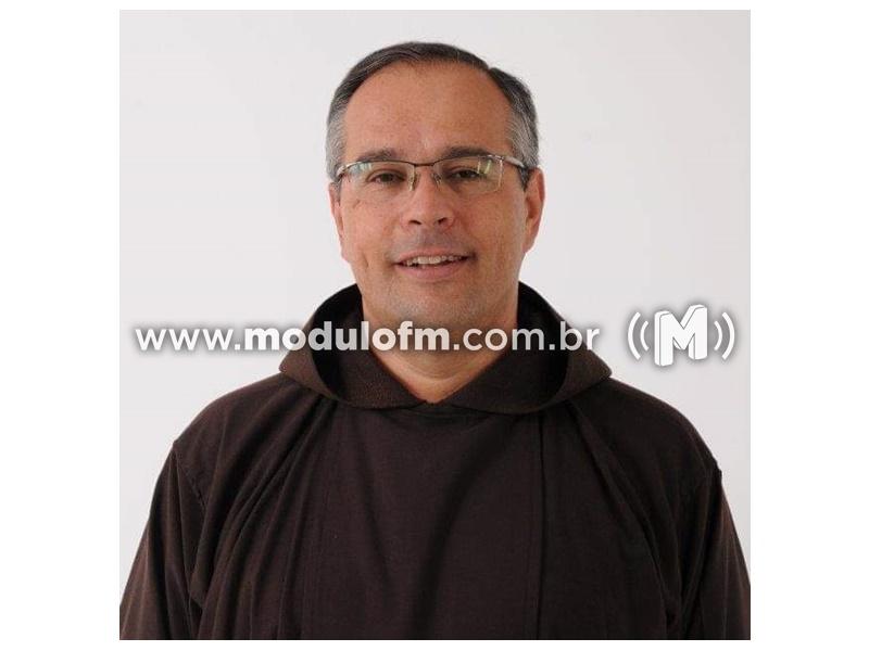 Frei Éderson Queiroz oferece roteiro de oração em família para os católicos que estão com as Celebrações das Missas suspensas