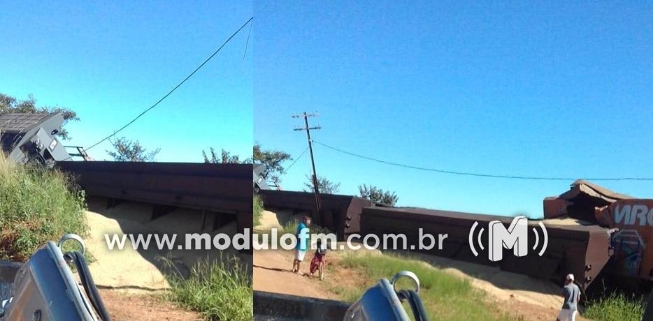 Trem descarrila e vagões carregados com soja tombam em Catiara
