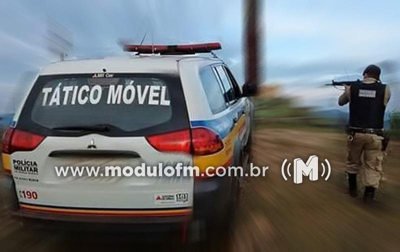 Polícia encontra moto furtada e 2 menores são apreendidos