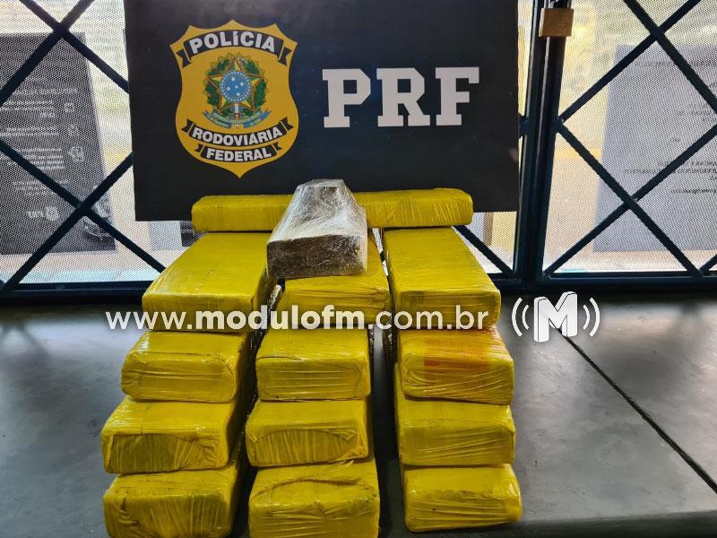 PRF prende passageiro de ônibus por tráfico de drogas