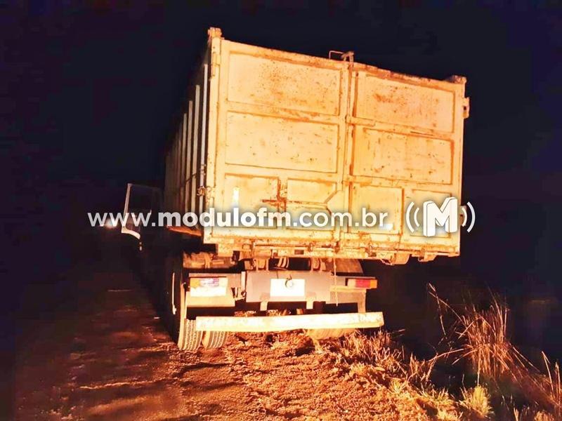 Caminhão tomado de assalto em Patrocínio é encontrado