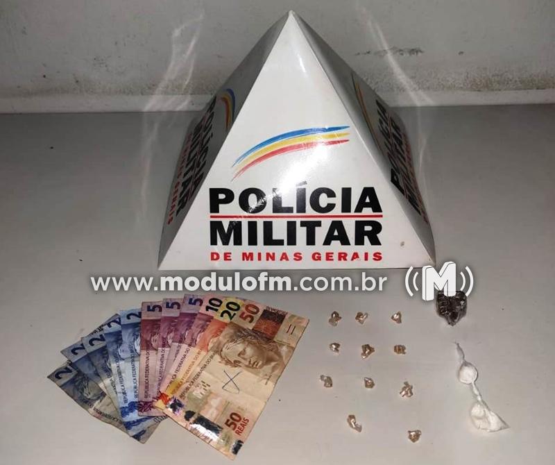 Homem é preso com drogas no bairro Marciano Brandão
