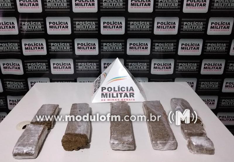 Homem é preso com 5 quilos de drogas em residência