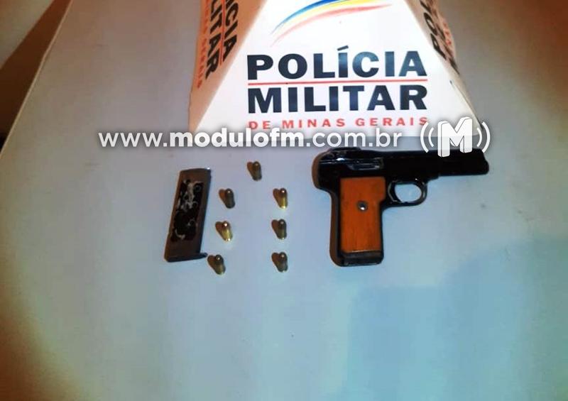 PM é acionada para conter briga e encontra arma de fogo