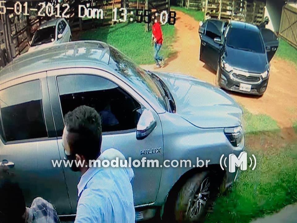 Polícia prende bandido que estava escondido após tentativa de...