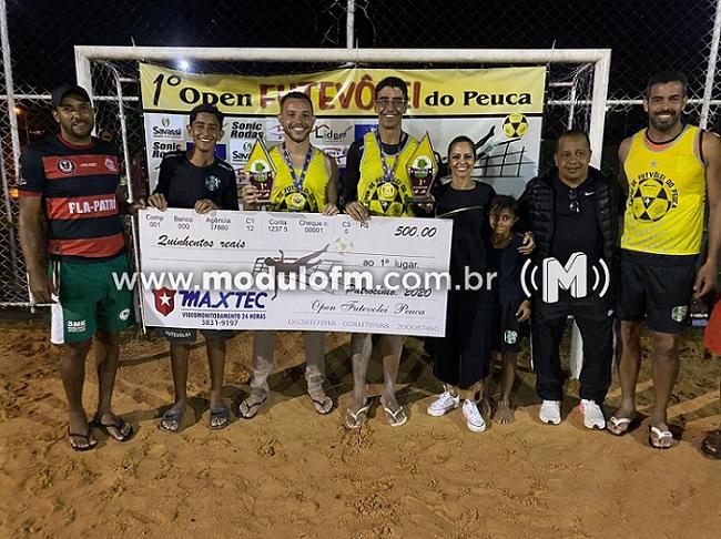 1º Open de Futevôlei do Peuca é realizado em...