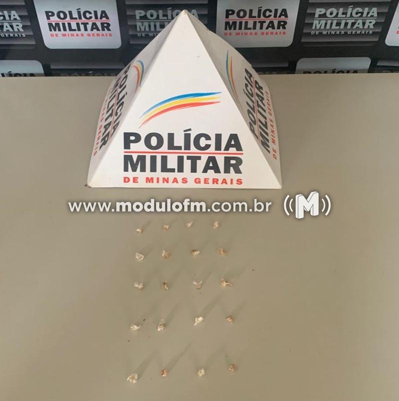 Adolescente é apreendido com drogas no Campo do Peuca