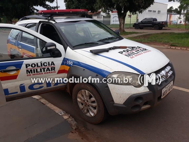 Casal é preso por porte ilegal de arma de fogo em fazenda de Serra do Salitre