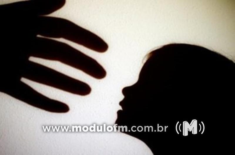 Homem é preso após confessar agressão em criança de 3 anos com um tapa no rosto em Patrocínio