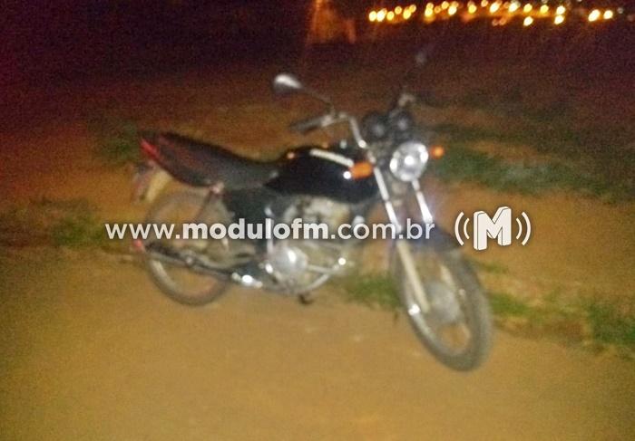 Menores infratores são apreendidos por furto de motocicleta