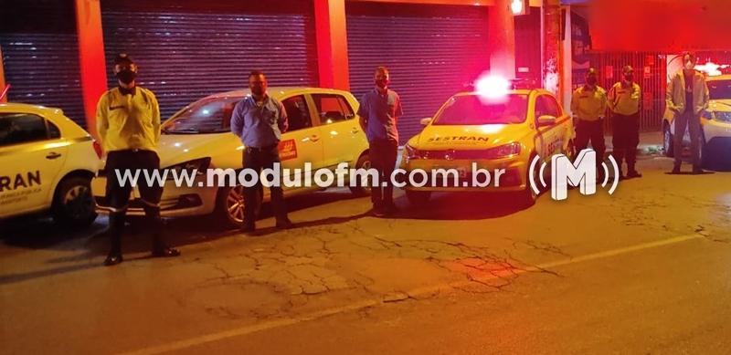 Comerciante é levado à delegacia após suposta ameaça aos agentes da Sestran