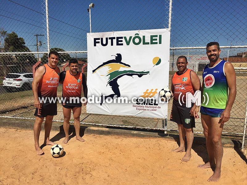 Com 10 duplas participantes, mais um open de futevôlei é realizado em Patrocínio
