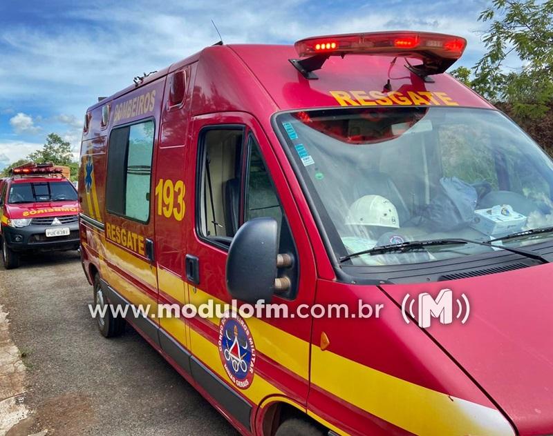 Criança de 5 anos fica ferida em acidente entre...