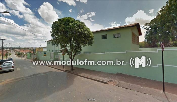 Escola Estadual Professora Célia Lemos oferece vaga para professor