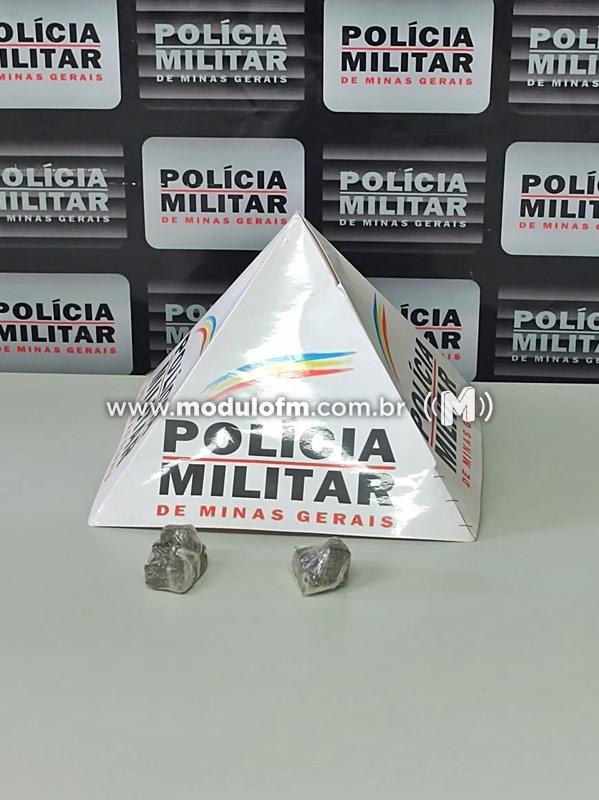 Homem é preso após esfaquear testemunha que evitou agressão...