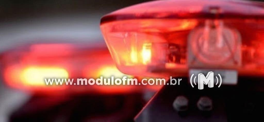 Jovem fica ferida após ser atropelada por carro em Patrocínio