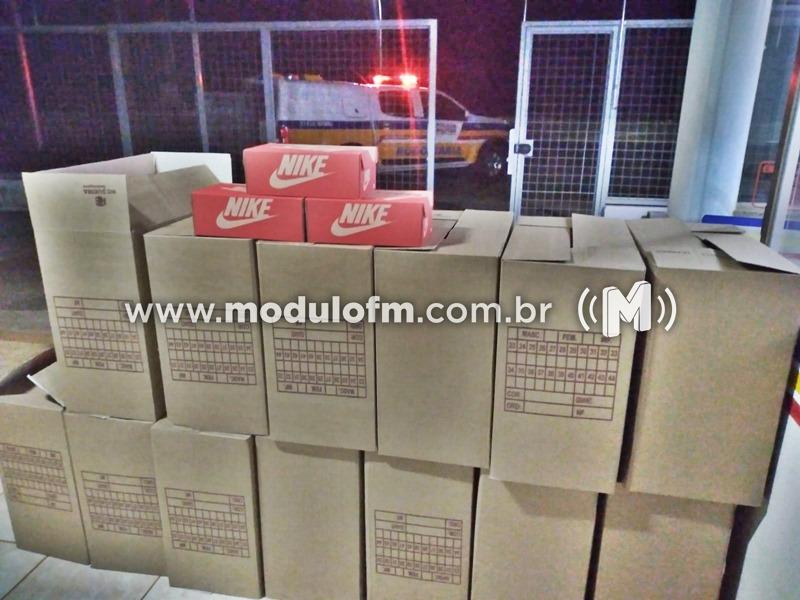 Caminhão é apreendido com quase 200 pares de tênis...