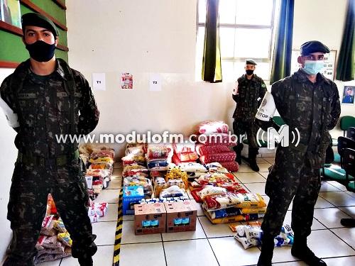Campanha de arrecadação de alimentos 