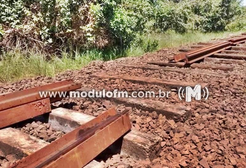 Dormentes da linha férrea são furtados em Patrocínio