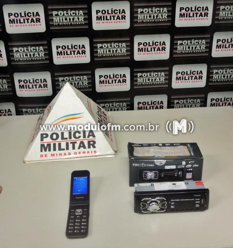 Mulher é presa no Serra Negra após furtar celular de homem com dificuldade de locomoção