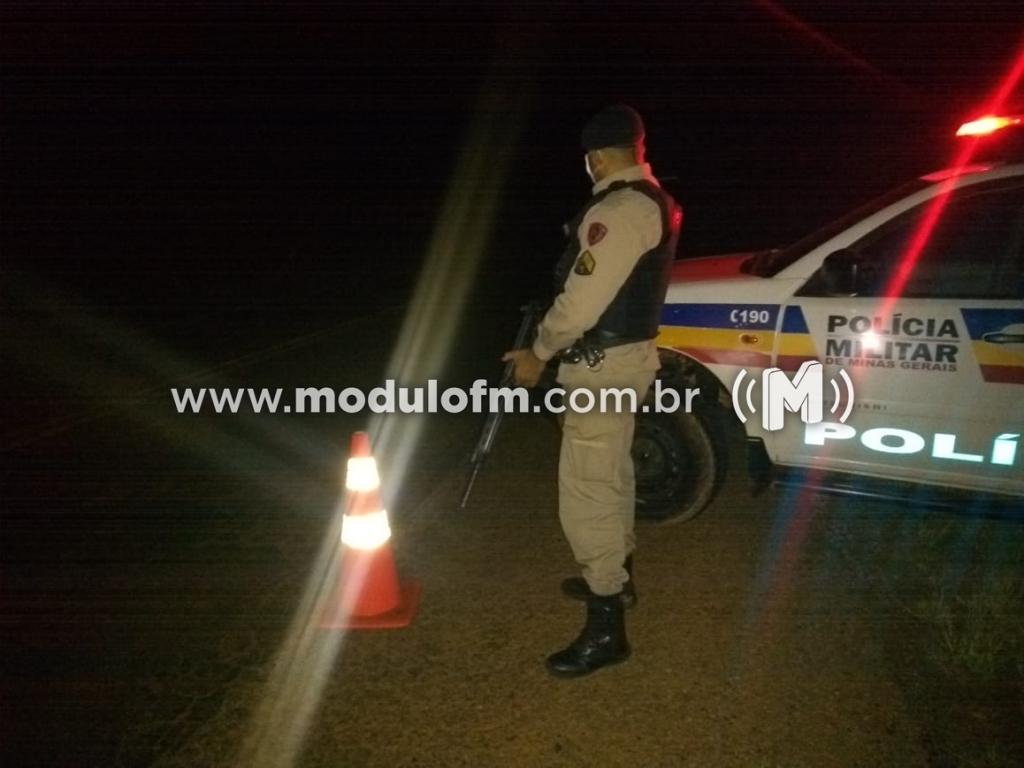 PM cumpre mandado de busca e apreensão e prende casal com drogas em residência no bairro Matinha