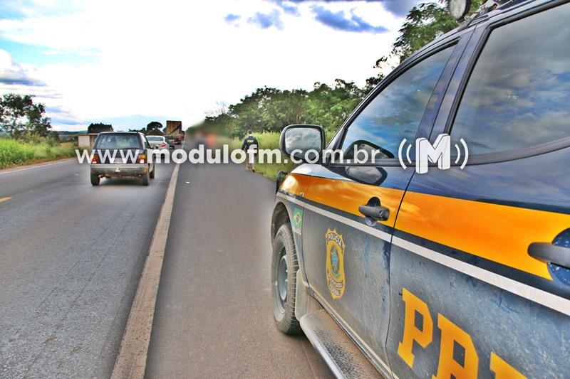 Veículo furtado em Uberlândia é encontrado abandonado em Patrocínio