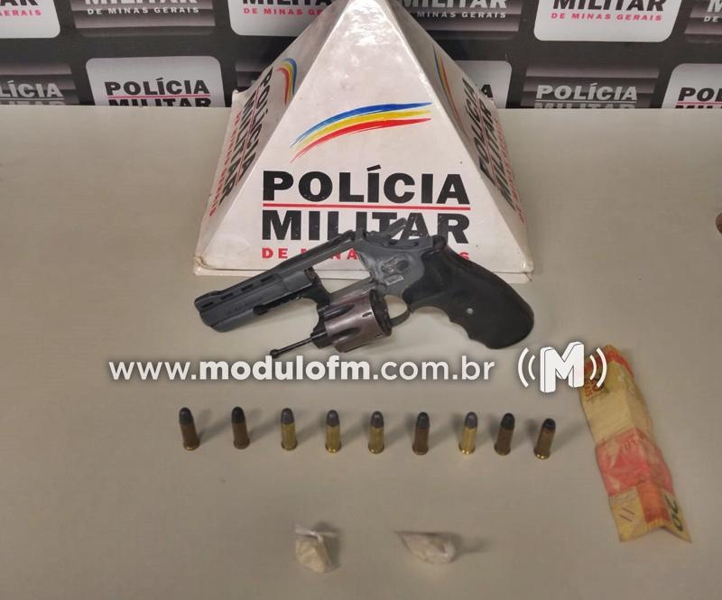 Após sacar arma em bar, homem é preso no bairro Enéias