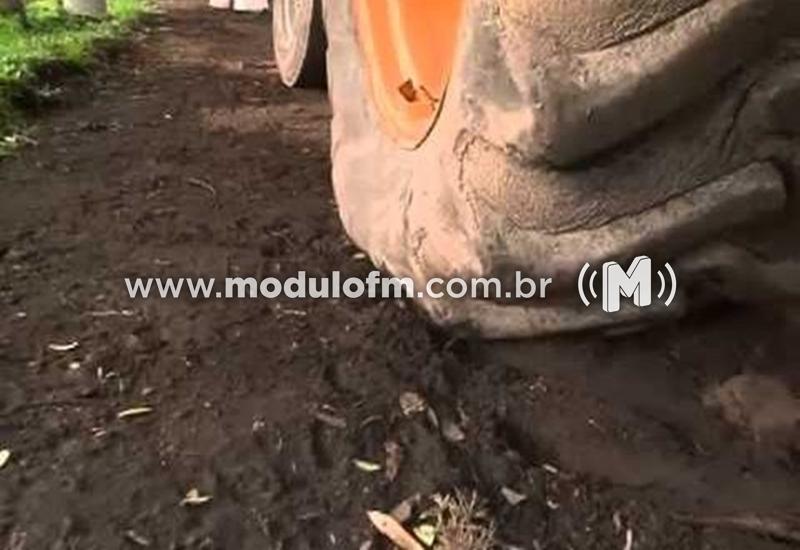 Homem fica em estado grave após cair e ser atropelado por trator em Serra do Salitre