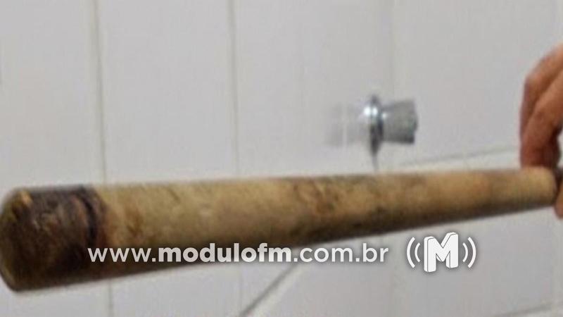 Mulher fica ferida após ser agredida com cabo de rodo em Patrocínio