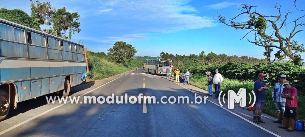 Imagem 2 do post Colisão entre dois ônibus deixa mulher ferida na MG-230