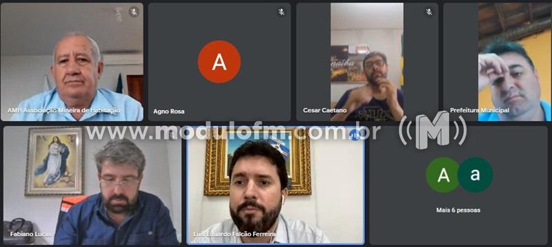 Prefeitos da AMAPAR discutem aumento de casos de Covid e transtornos causados pelas chuvas na região