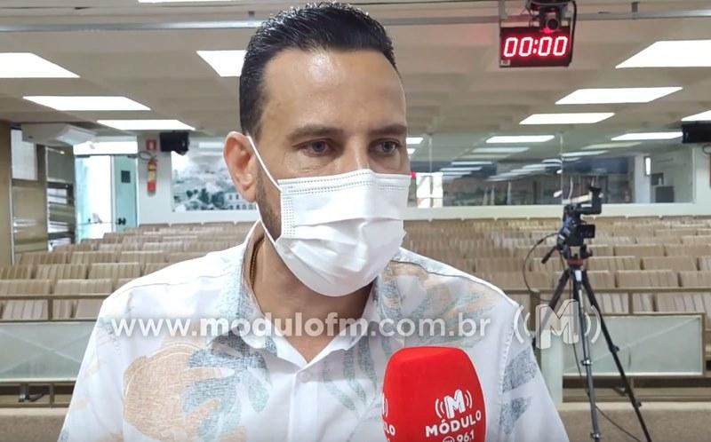 Vereador Ricardo Balila indica lei que exige o Cartão...