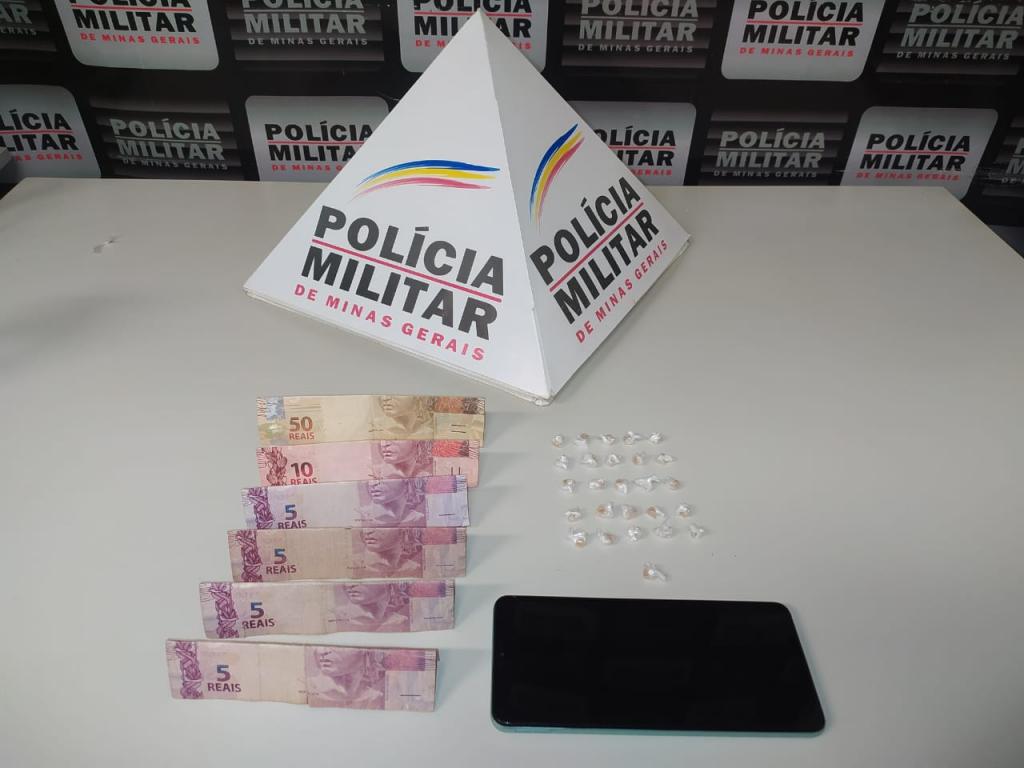 Adolescente tentar escapar da polícia com drogas, mas acaba preso