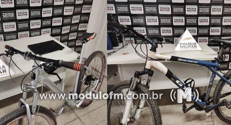 Duas bicicletas são furtadas em menos de uma hora e três suspeitos são presos