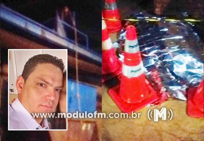 Homem morre após receber descarga elétrica e cair de escada em cerâmica em Monte Carmelo