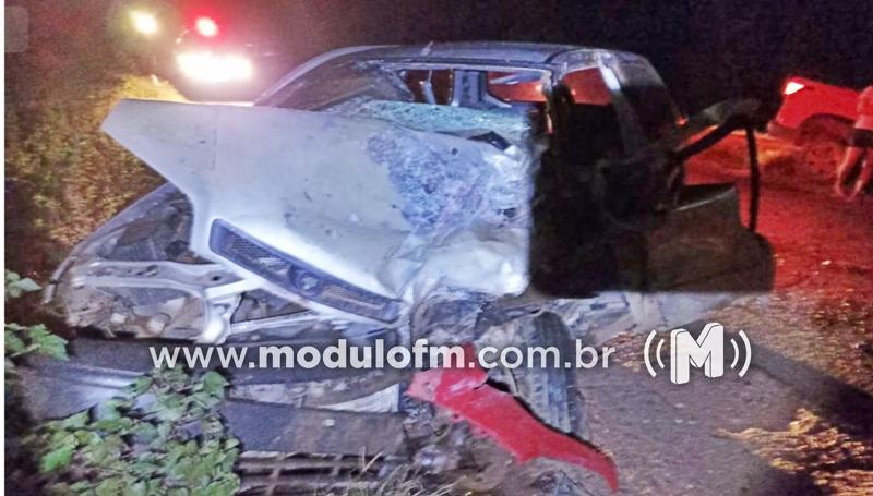 Homem morre em colisão frontal entre veículos na MG-188 em Coromandel