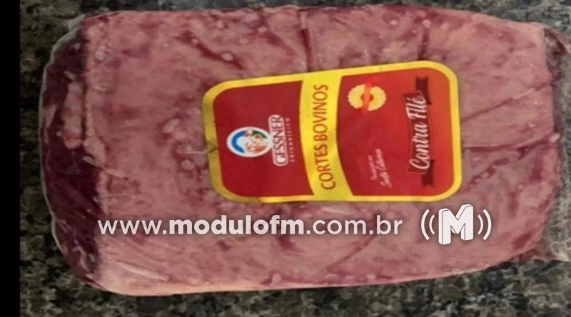 Ladrão de contrafilé é flagrado por funcionários de supermercado em Patrocínio
