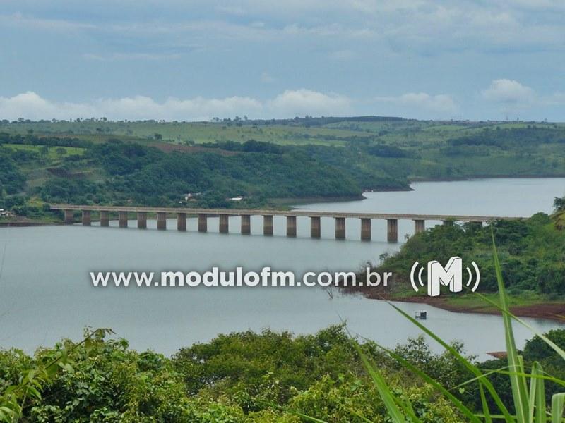 Ranchos às margens da represa de Nova Ponte são arrombados e furtados